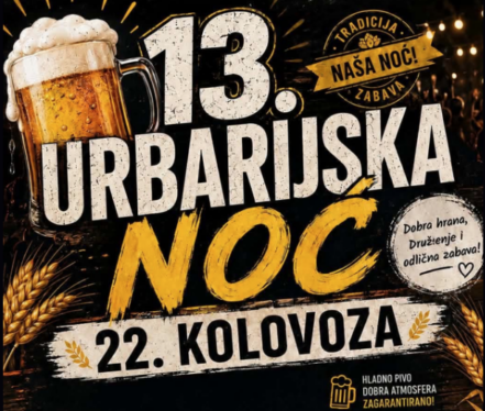 Posjetitelji uživaju u večernjem glazbenom programu i druženju na otvorenom tijekom Urbarijske noći u Našicama.